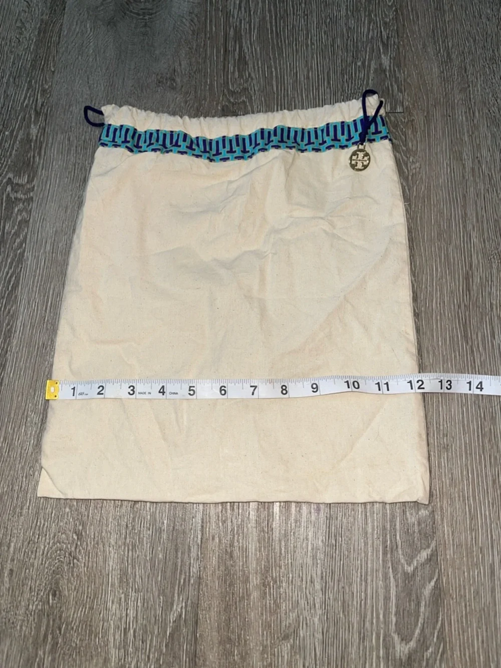Tory Burch Cream dust bag for storage